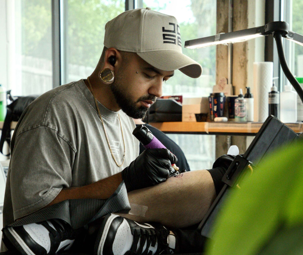 jose-contreras-art-pet-tattoo-realism-lion The Importance of staying calm during a Tattoo session - Austin